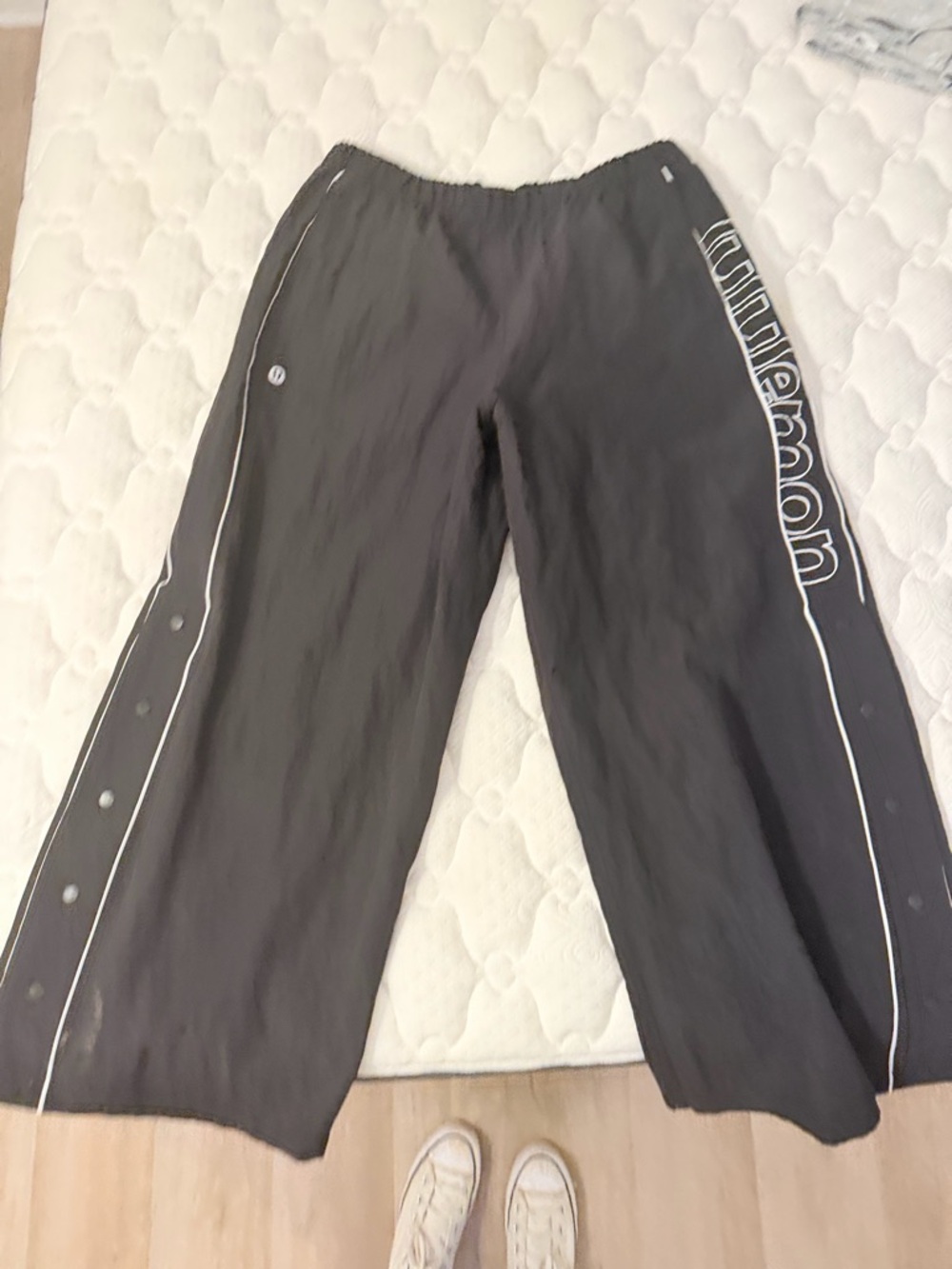 lululemon athletica Black Wide Leg Snap Crincle Pants